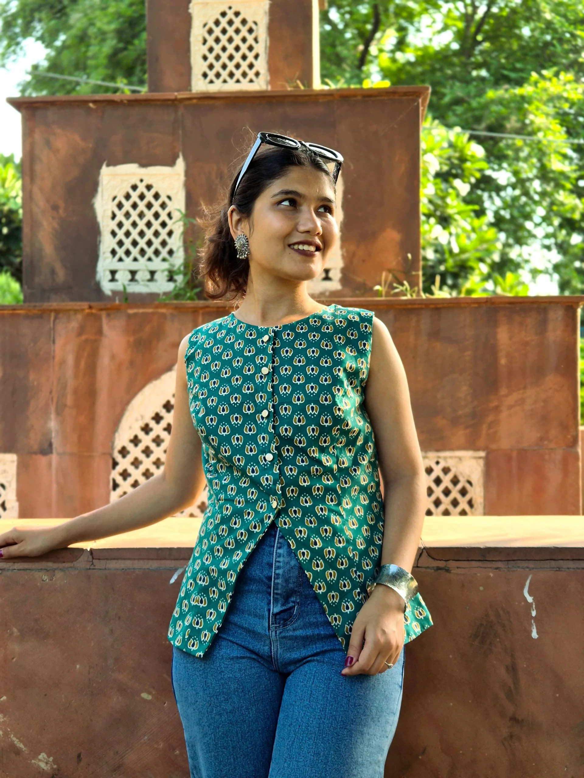 Ethnic Print waistcot for Women: Casual & Chic Summer Style - Image 4