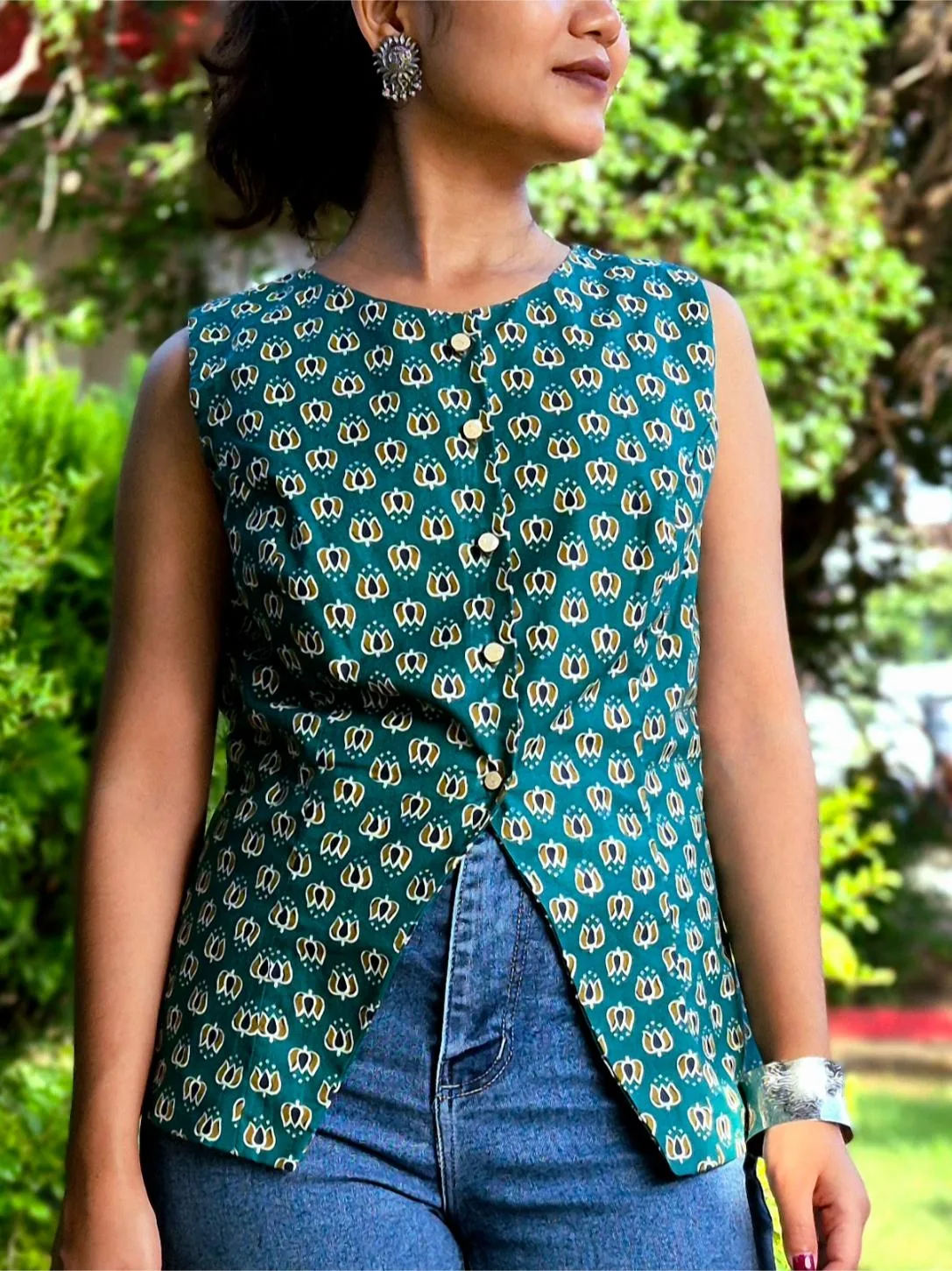 Ethnic Print waistcot for Women: Casual & Chic Summer Style - Image 5